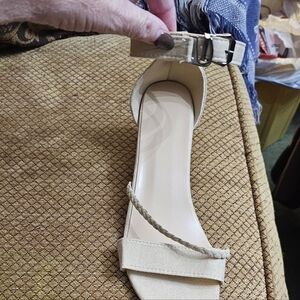 Elegant Cream Women's Sandals